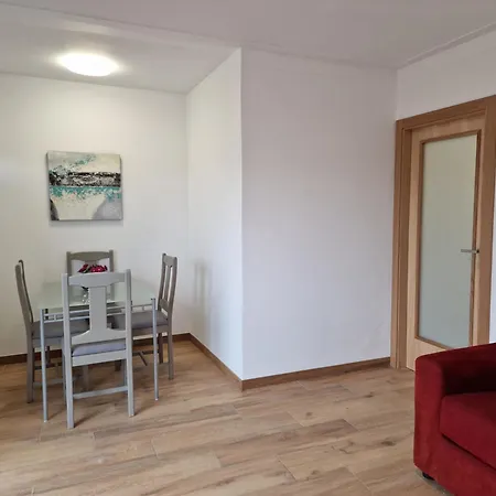 Cozy With Terrace, Air Cond, Free Parking, By With Lda *