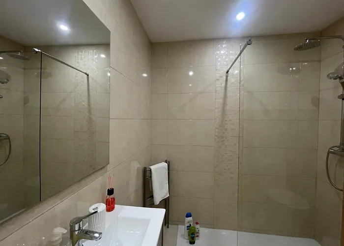 Cozy With Terrace, Air Cond, Free Parking, By With Lda 아파트