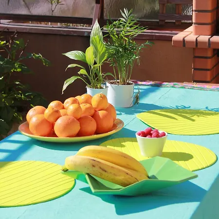 Apartment Cozy With Terrace, Air Cond, Free Parking, By With Lda *