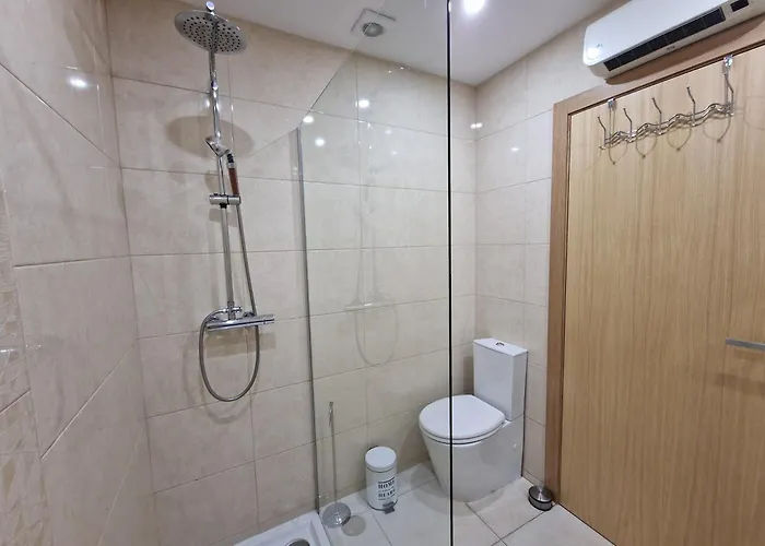 Cozy With Terrace, Air Cond, Free Parking, By With Lda Apartment Porto